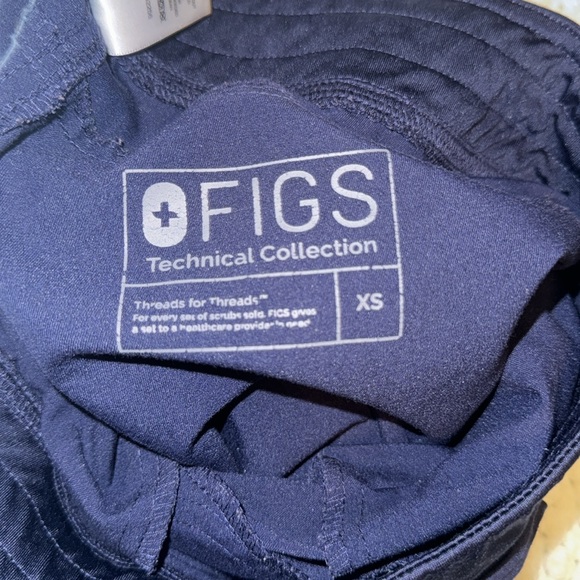 Figs Kade Cargo Scrub Pants - Picture 4 of 4